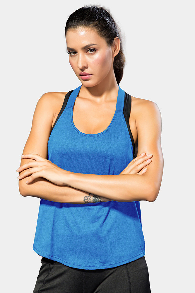 SVL Yasmine T-shirt in blue, women’s performance padel and tennis tank top with breathable athletic fit